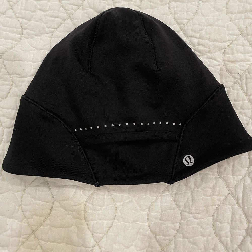 Lululemon Women’s Run For It All Beanie